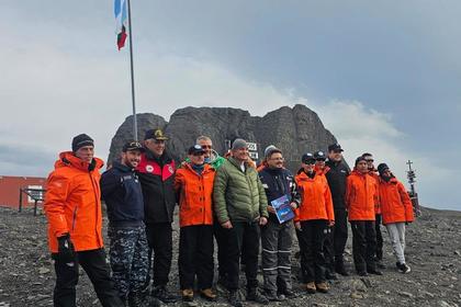 Посещение на аржентинската антарктическа база Карлини, 1 февруари 2024 г.